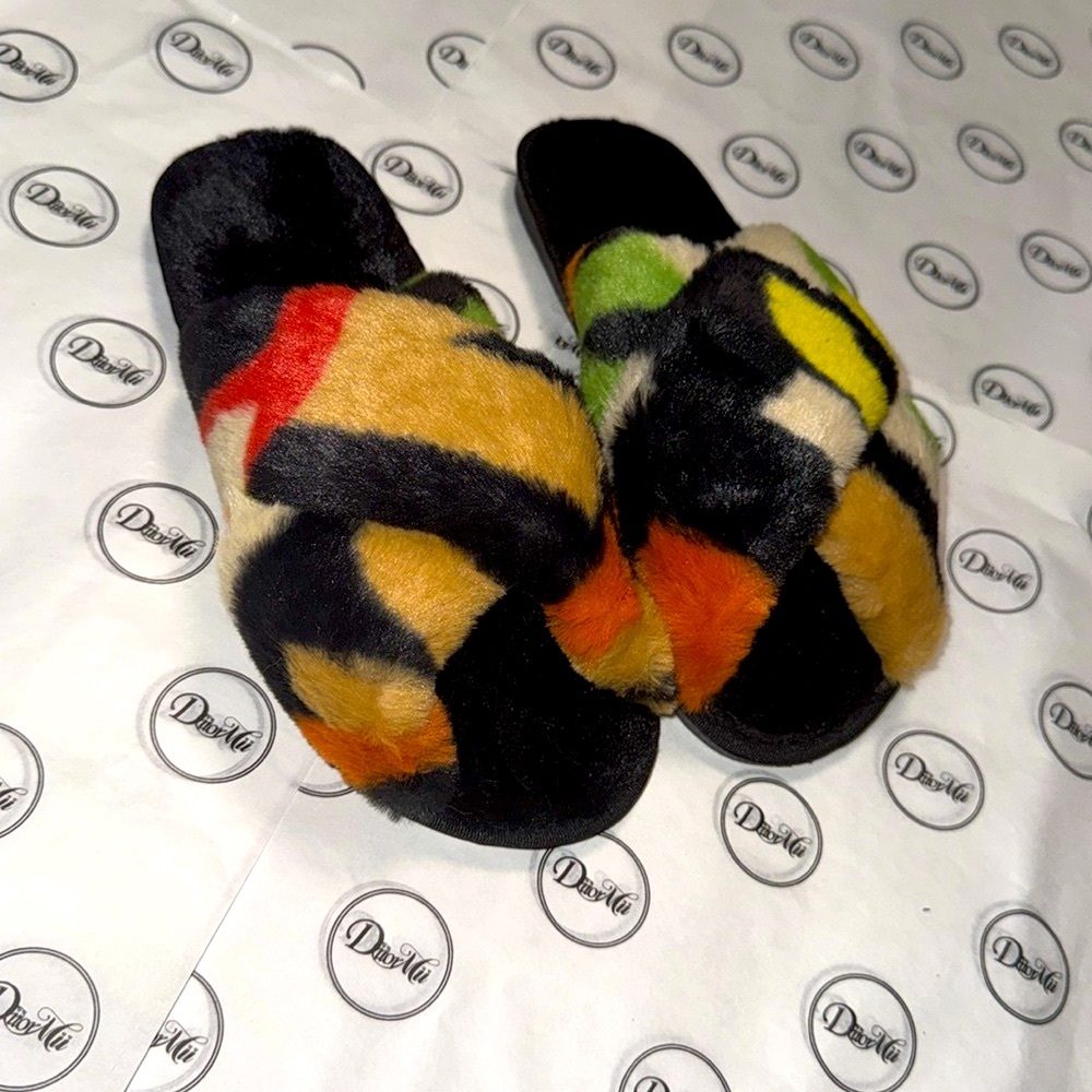 MULTICOLOR FUR SLIDES - Picture 4 of 8
